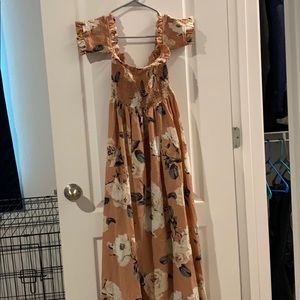 NWT off shoulder Shirred Slit Floral